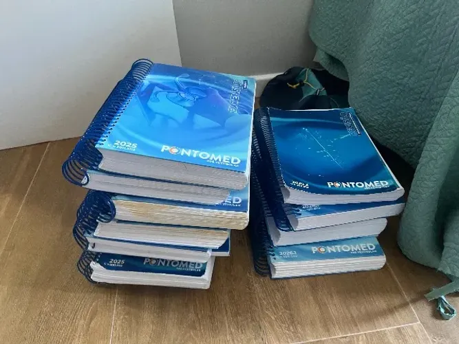 Livros de pré vestibular 