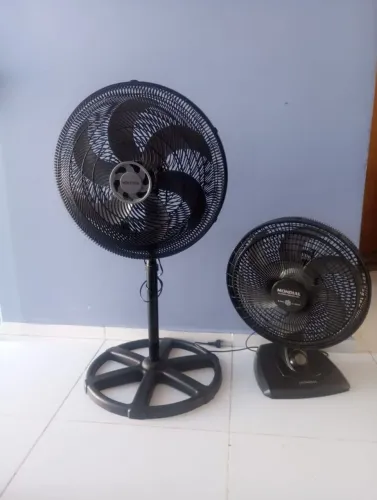 Dois ventidores precisa de manutenção