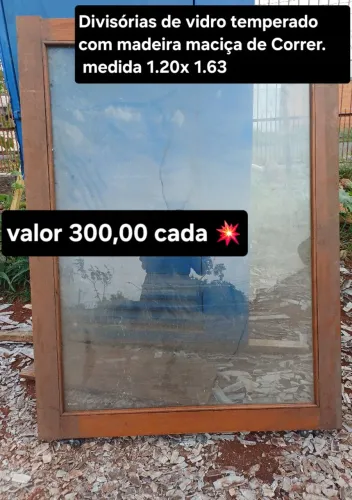 Divisórias de vidro temperado com madeira maciça de Correr.<br> medida 1.20x 1.63