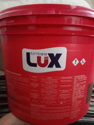 Comprei para pintar minha casa mas desist