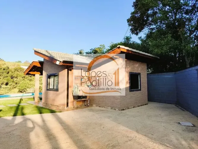 Grande oportunidade de morar em um lugar tranquilo! Chácara nova à venda no Bairro Jardim