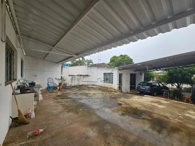 Casa Térrea - 3 Dorm - Chácaras Reunidas São Jorge