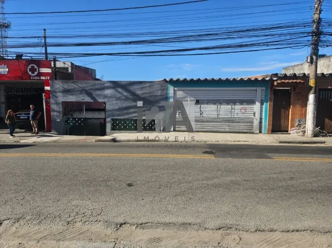 Terreno comercial ou residencial com casa, 3 vagas de garagem, 245 metros - Helena Maria -