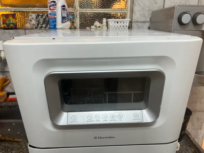 Máquina de lavar louça Eletrolux