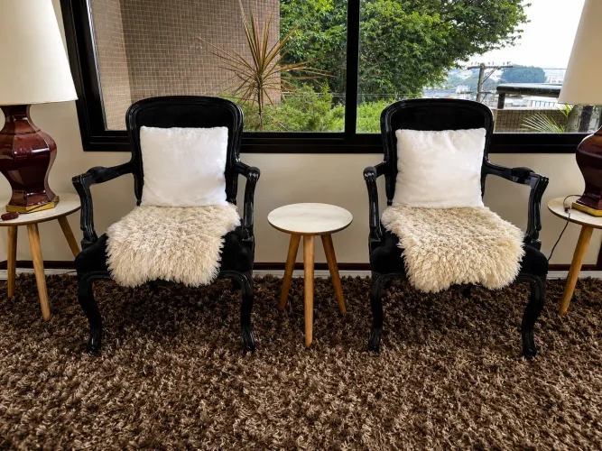 Poltronas TockStok - Estilo Clássica