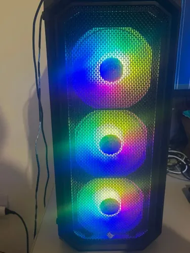 Computador Gamer com periféricos