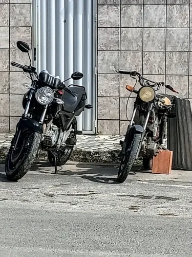 Vendo cbx twister 2007, ou troco por carro do meu interesse. 