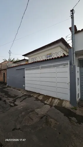Casa Espaçosa com Área Gourmet e Quintal Amplo - Excelente Localização em Caeté