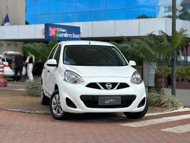 Nissan March S 1.0 12V Flex 5P 2016