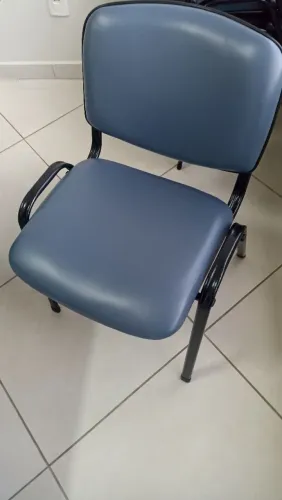 Cadeiras de ferro estofada
