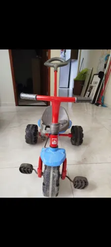 Triciclo infantil