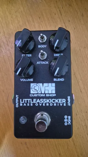 Pedal DMT LittleAssKicker Overdrive p/ Baixo