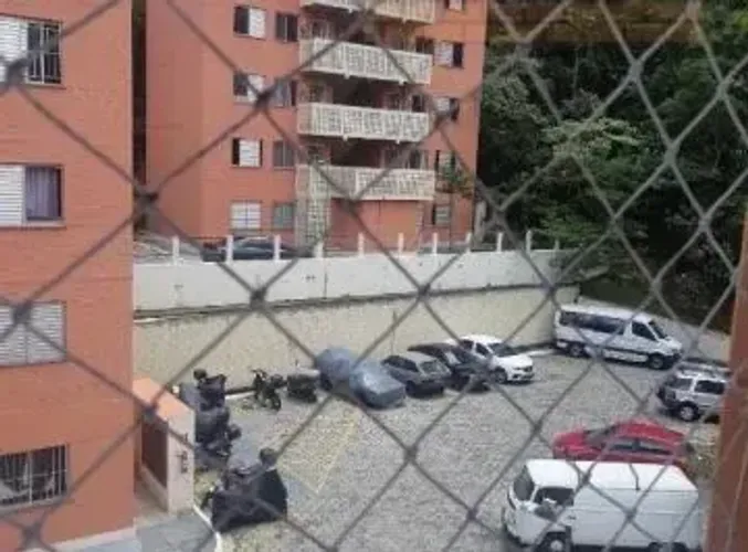 Apartamento a venda com 60 metros quadrados com 2 quartos em Taboão da Serra.