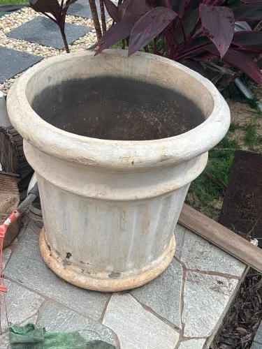Vaso de concreto grande 