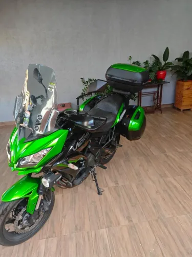 Vendo Kawasaki versys 650 tourer 21/22, sem detalhes, 27600 km, revisada completa 