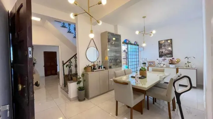 Casa à venda, 5 quartos, 2 suítes, 2 vagas, Alto Barroca - Belo Horizonte/MG