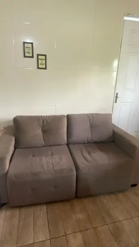 Vende -se sofá cama 2/3 lugares, retirada Bessa