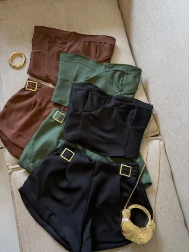 CONJUNTO FEMININO CROPPED + SHORT | VERDE MILITAR