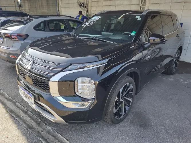 Mitsubishi Outlander Signature 2.4 4X4 AUT (híb) 2026