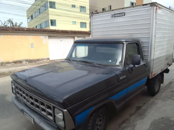 F1000