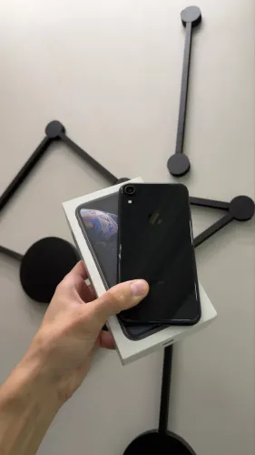 XR 128GB - SEMINOVO