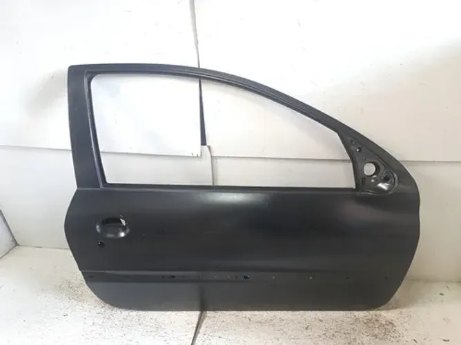 Porta Dianteira Direita Peugeot 206 2 Portas 99/10 26092505 Direito