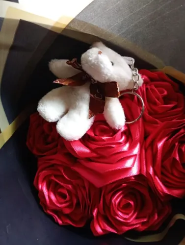 Buquês de flores e canetas de cetim!