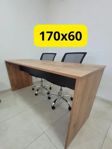 Escrivaninha /mesa de reunião