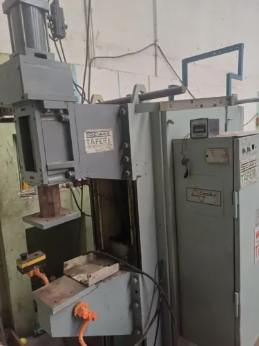 Máquina de Solda por Resistência SEIAKY / TAFER E-3011-T6