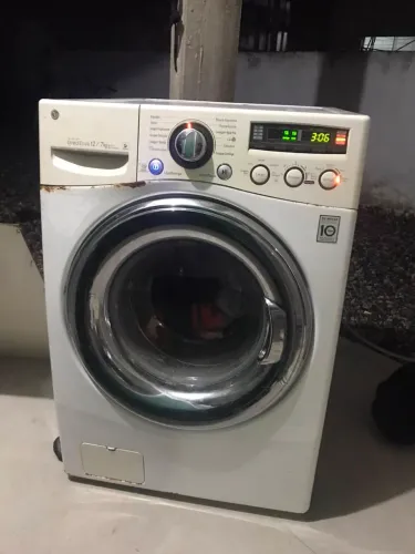 Vendese maquina lava e seca LG funcionando perfeitamente 