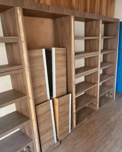 *? VENDO ESTANTE GRANDE DE MDF?