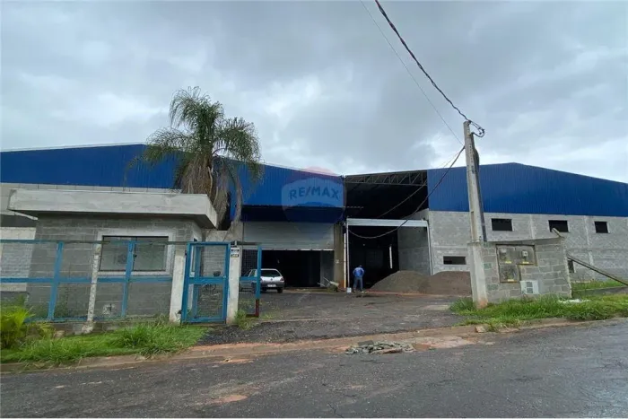Galpão Industrial de 2.000m² para alugar - R$35.000/mês - Nazaré Paulista/SP