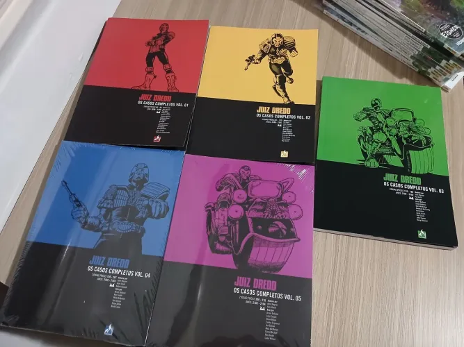 Juiz Dredd Casos Completos 1 ao 5