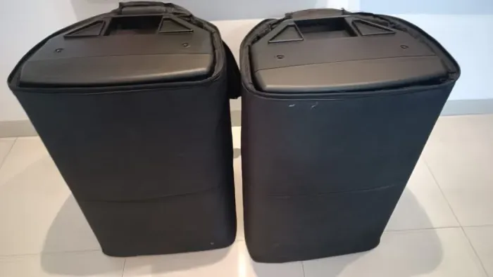 Par de caixa JBL eon 615 quase nova com capas R$ 5300