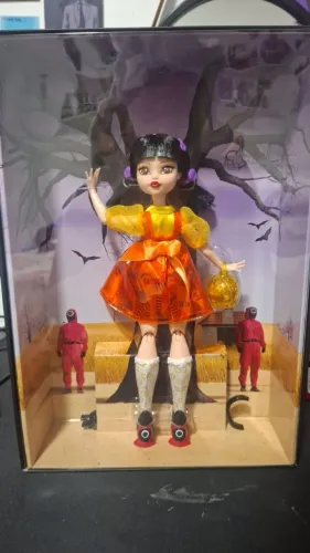 Boneca squid game monster high