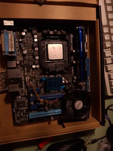 Kit Placa-Mãe, Processador e Memória RAM