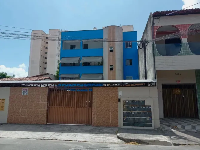 Aluga-se apartamento de Dois quartos, jóquei clube!!