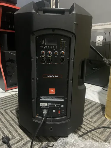 JBL Max 12