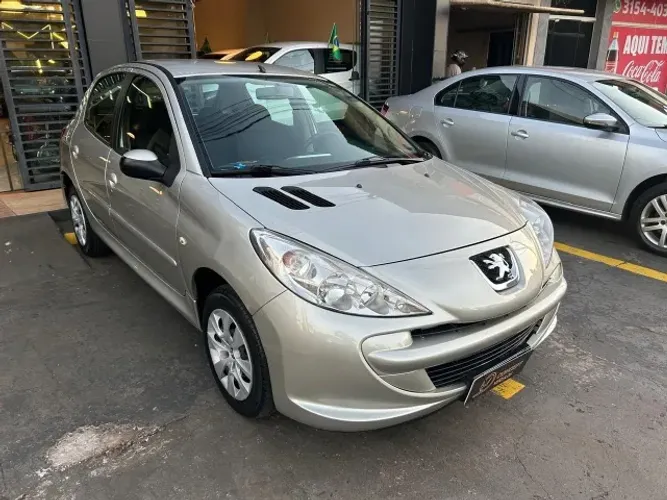 Peugeot 207 XR 1.4 Flex 8V 5P 2012