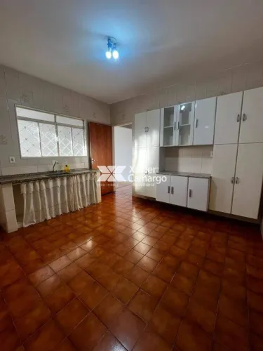 Casa com 3 quartos para locação no bairro Santana - Rio Claro/SP