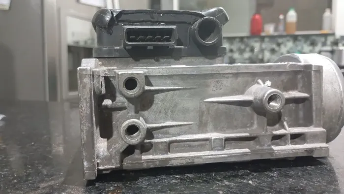 Regulador fluxo de ar Vectra omega 2.0 /2.2 Bosch 94/95