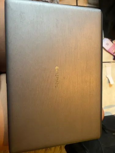 Notebook para retirar peças 
