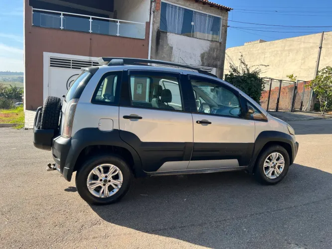 Fiat Idea Advent./ Adv.locker 1.8 MPI Flex 5P 2013