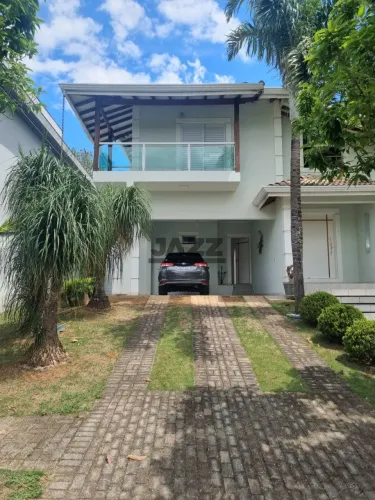 Casa / Sobrado em Condomínio em Jardim Colonial