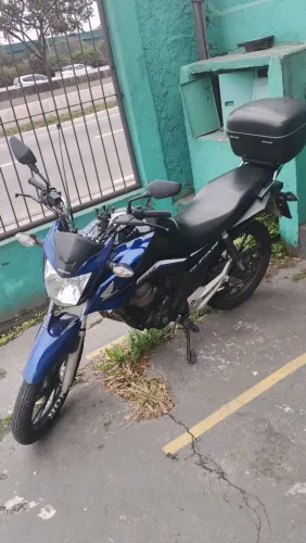 Honda fan 2017 baixo km preta filezinha anda muito