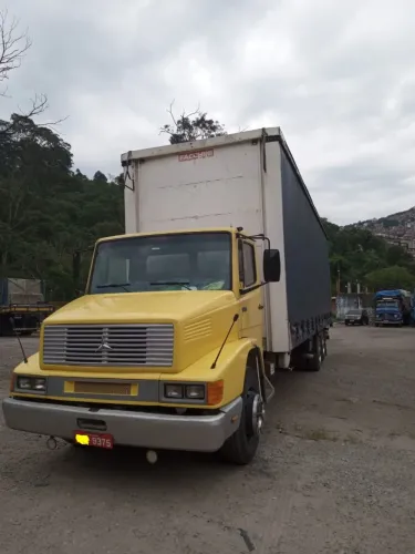 MERCEDES-BENZ 1995 - 1218 - SIDER