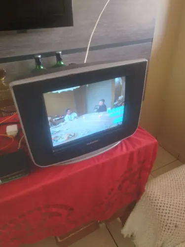 Tv samsung tubo