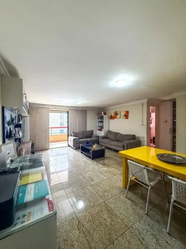 Ed. Manoel Palmeira | 125m² Nascente, Andar Alto e 3 Quartos no Renascença II
