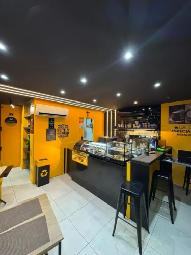 PONTO COMERCIAL REPASSE DE CAFETERIA EM FUNCIONAMENTO EM TAMBAÚ PROXIMO A PRAIA