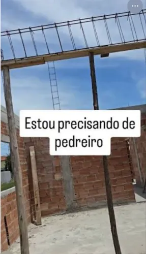 Precisa se pedreiro
